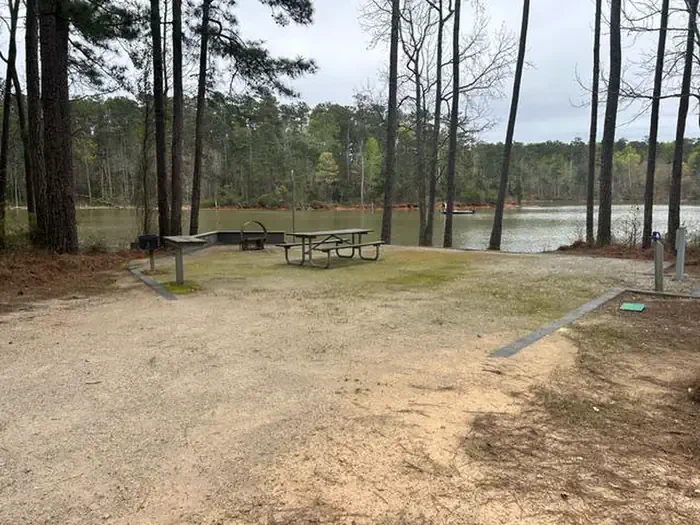 049