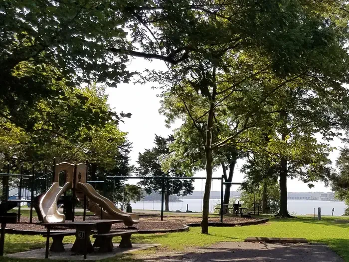 Strayhorn Landing