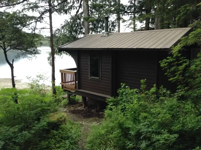 Suloia Lake Cabin