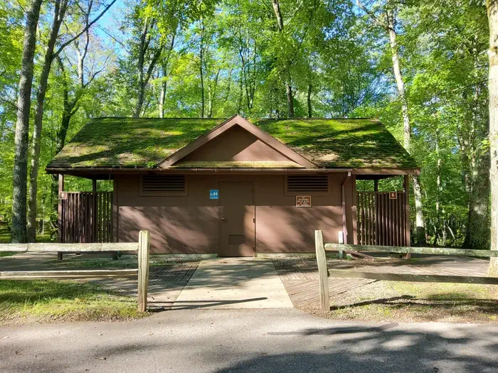 Nichols Lake South Campground