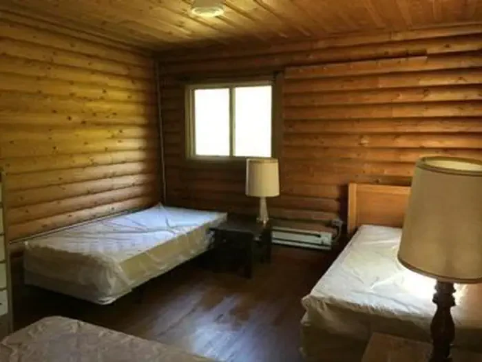 Zips Place Cabin