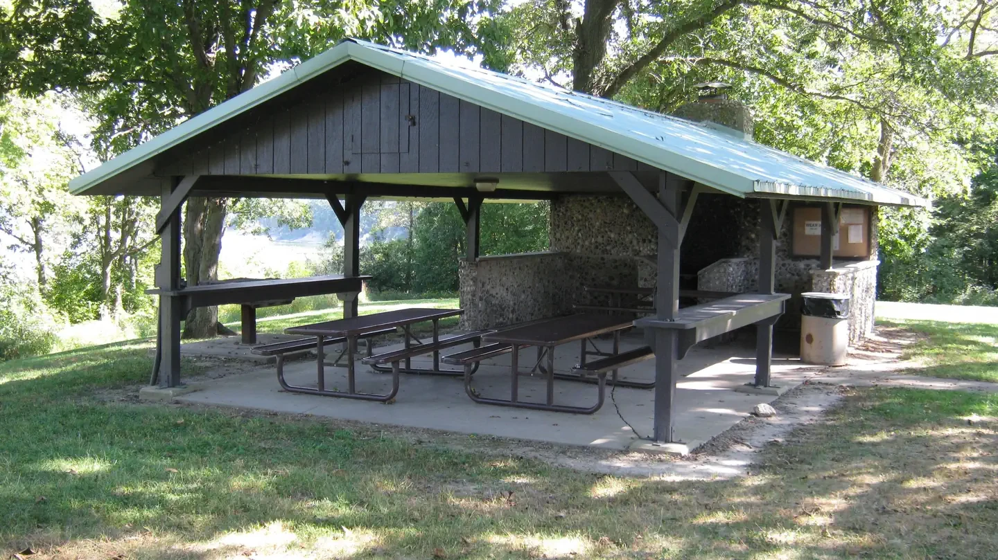 Dam East Picnic Shelter (Shelbyville)